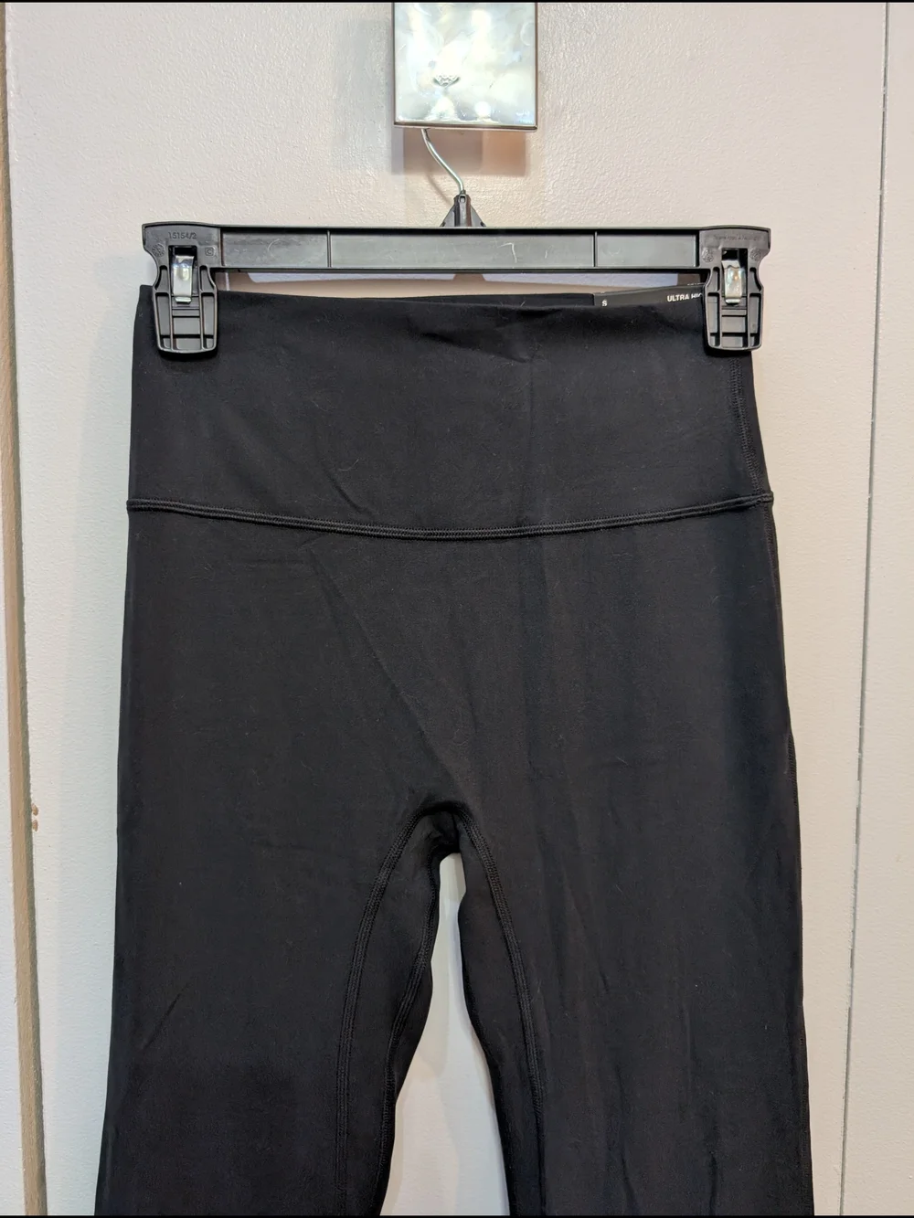 NWT Abercrombie & Fitch Your Personal Best YPB Ultra High-Rise Flared Pants - Picture 4 of 16